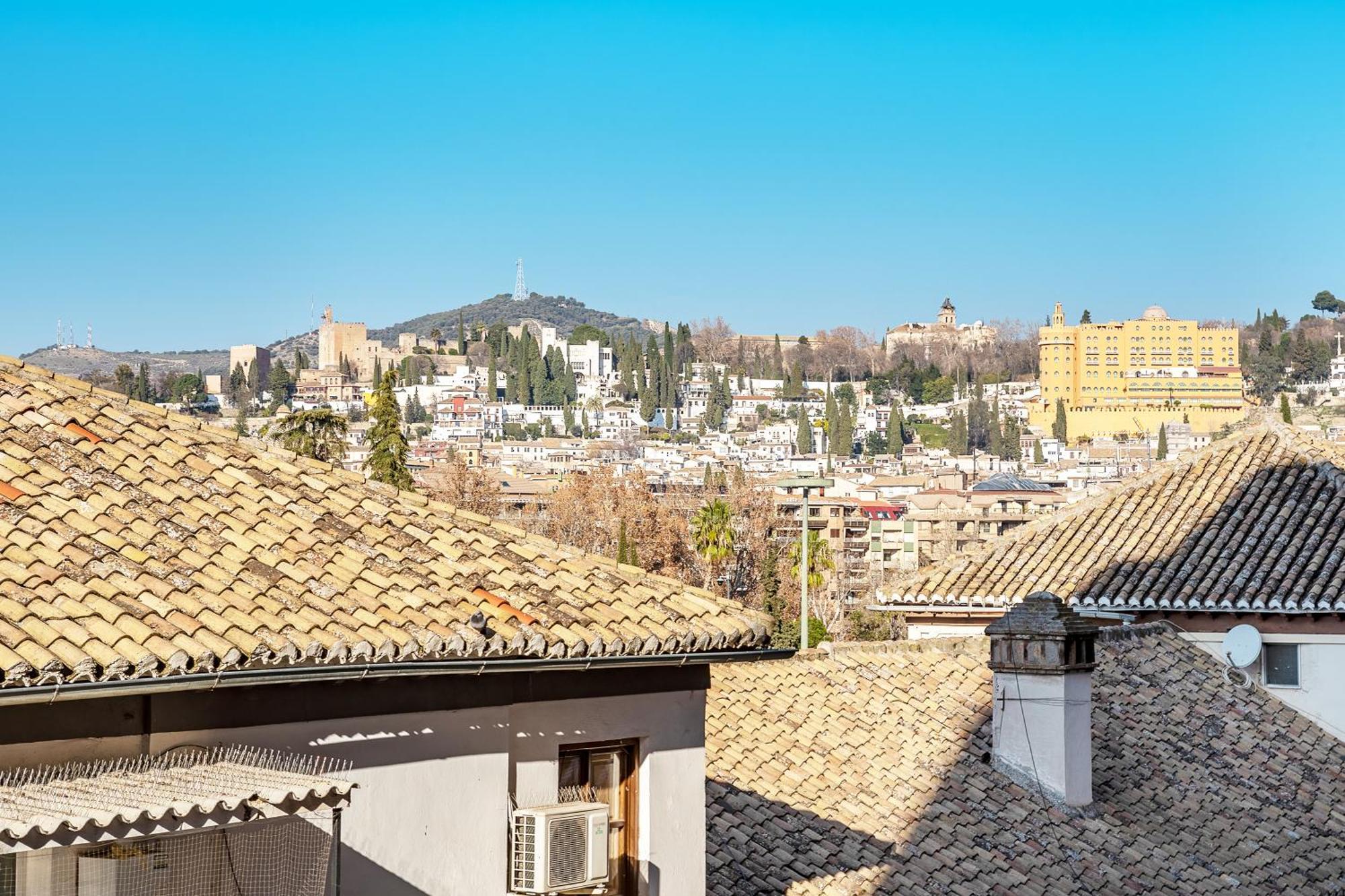 Amplio Y Centrico, Recien Reformado, Calefaccion Central, Jardines, Supermercados, Cafeterias Y Todos Los Servicios En El Corazon De La Ciudad Granada Bagian luar foto